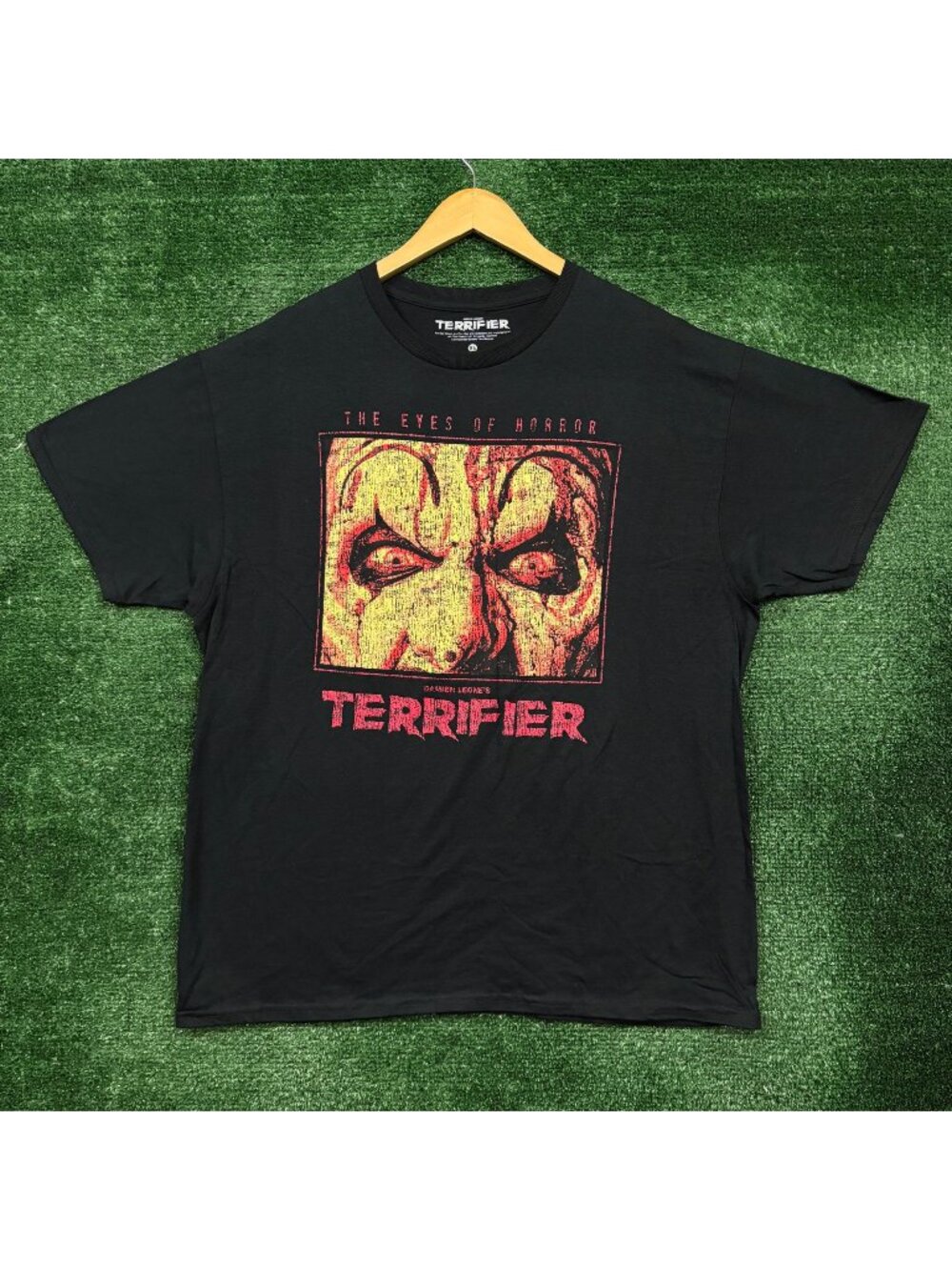 Terrifier The Eyes of Horror Art the Clown T-Shirt Size Extra Large